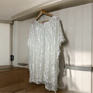 White lace short sleeve top with pom pom trim #festival vibes